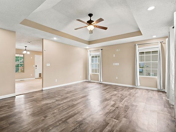 5th image of 631 S Mahn Avenue