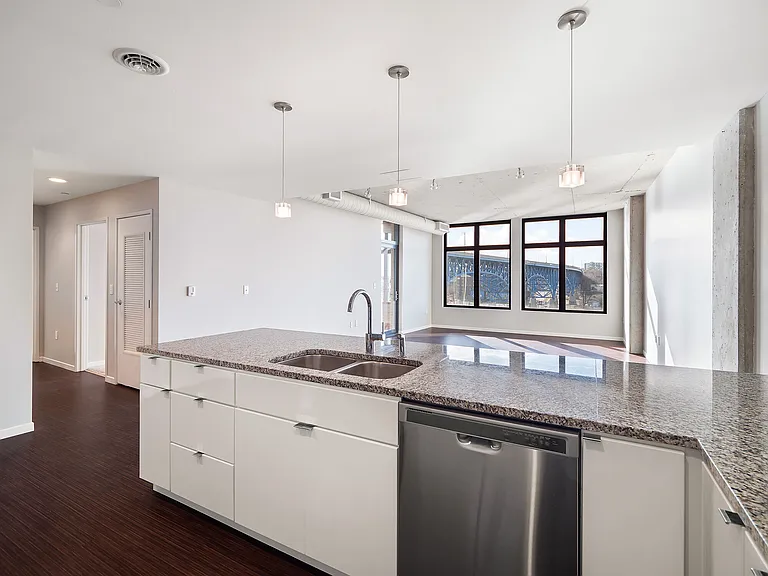 Flats at East Bank — Photo 9