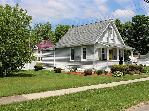 4th image of this home