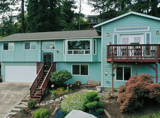 17300 Parkers Dr, Gladstone, OR