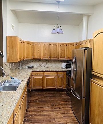 5th image of 20565 Califa St
