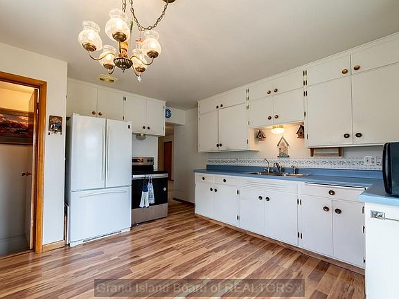5th image of 2316 Sheridan Ave