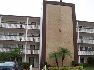 2031 Cornwall #2031-B, Boca Raton, FL 33434