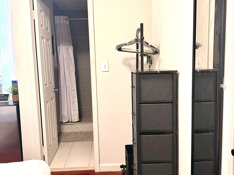 Micro Room + Private Bath