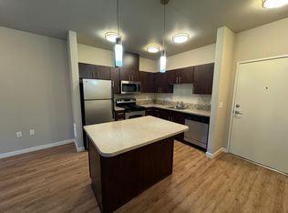 1050 10th Ave NE UNIT 117, Issaquah, WA 98029