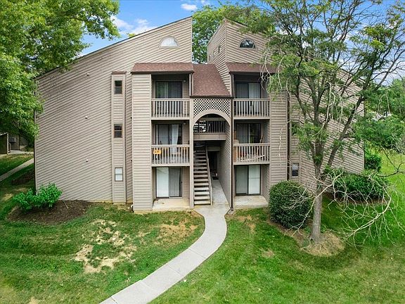 3rd image of 1406 University City Blvd #F