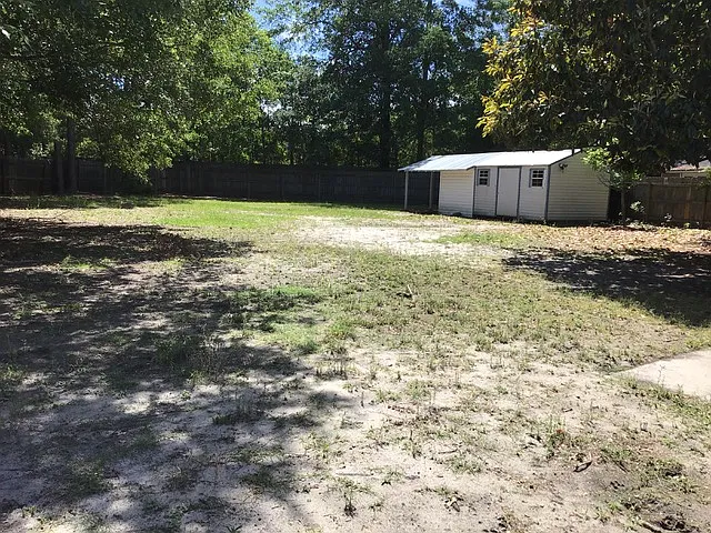 907 Canyon Ct — Photo 16