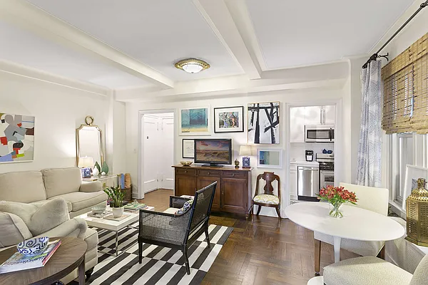 Sold by Compass | media 2