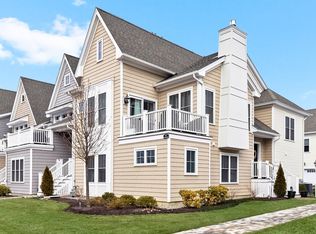 9 Sunflower Way, Plymouth, MA 02360