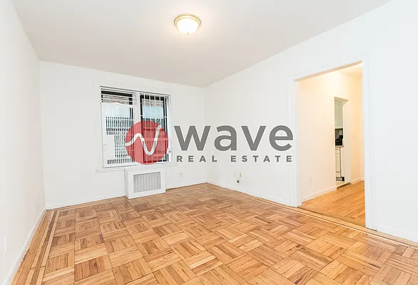 Rented by Wave Real Estate Group | media 15