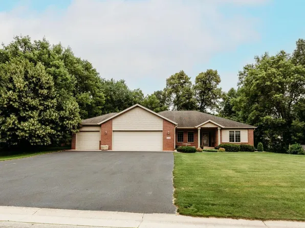 1049 Timber Dr, Detroit Lakes, MN 56501