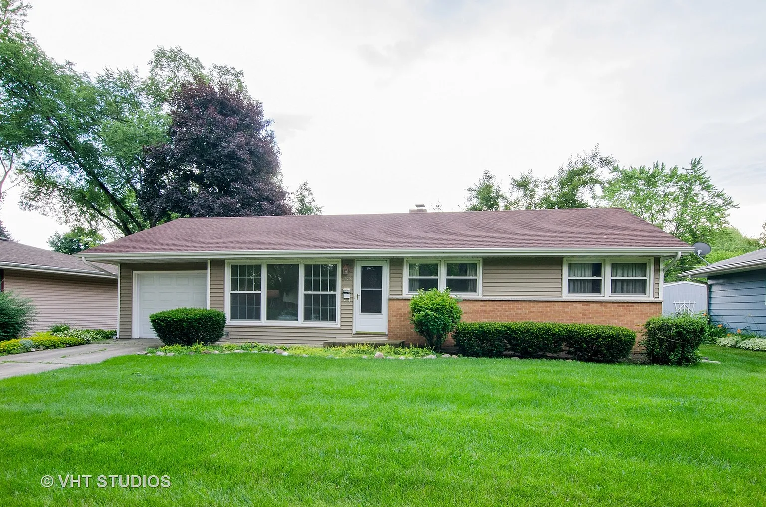 245 Bell Dr photo 1