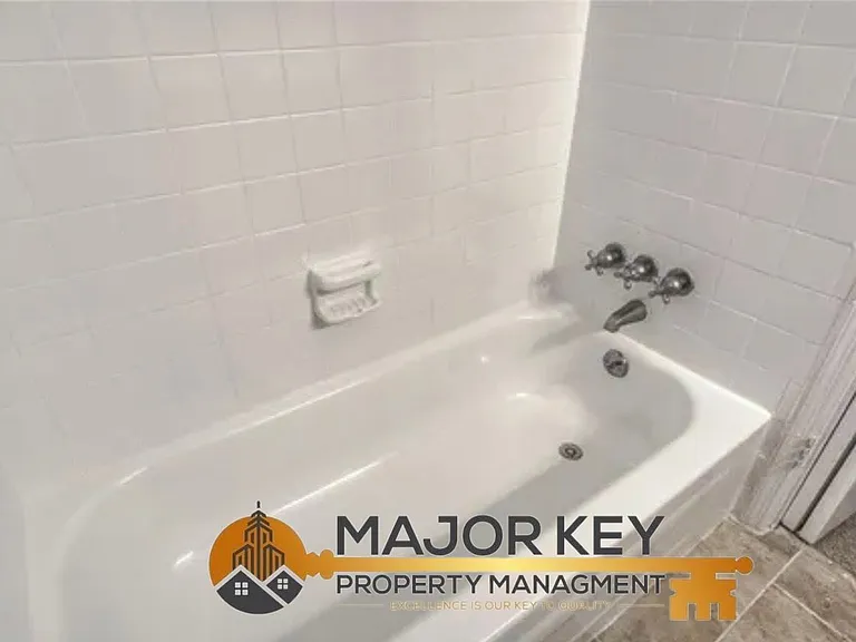 2340 Beaver Ruin Rd #50 — Photo 20