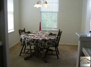 27044 Victoria Ln UNIT 100, Santa Clarita, CA 91355