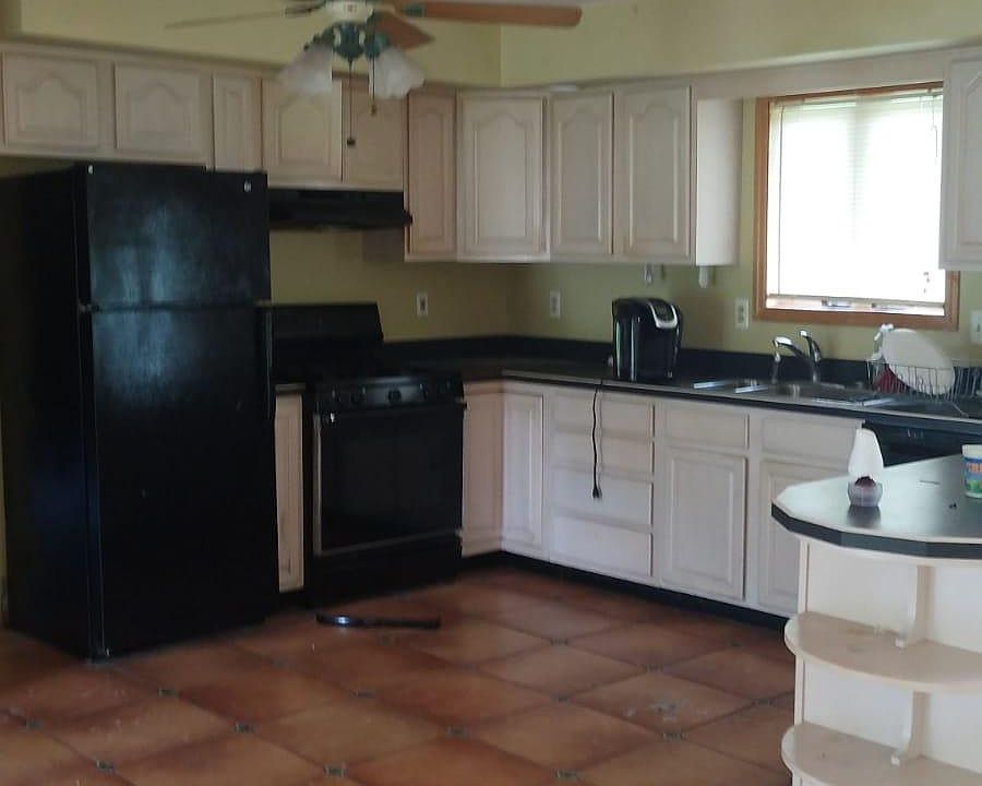 2nd image of 339 Winterton Rd