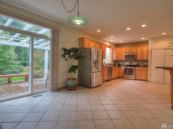 3rd image of 8402 160th Street Ct E