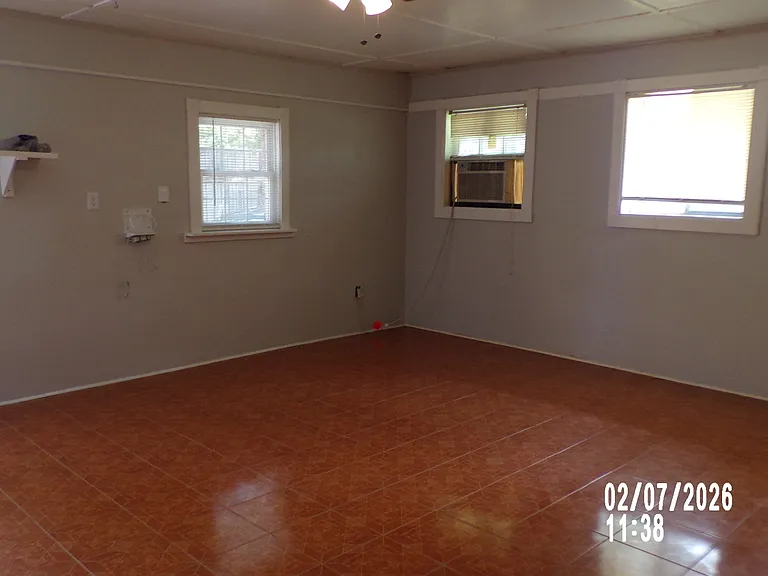 2705 Neptune Pl — Photo 4