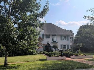 7300 Westmoreland Dr, Saint Louis, MO 63130