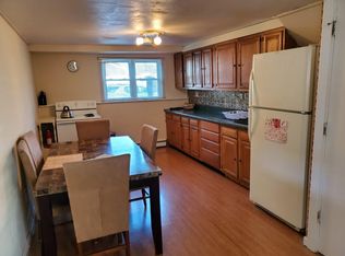 166 W 7th St, Deer Park, NY 11729