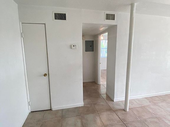 4th image of 7026 Ponce De Leon Ave #1B