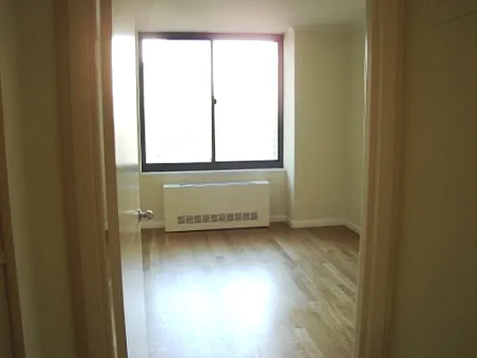 Rented by Stonehenge NYC LLC | media 1