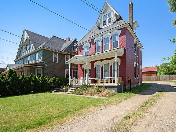 2nd image of 608 W Kalamazoo Ave