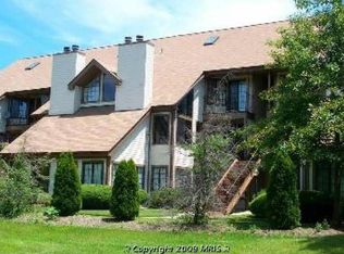 6037 Curtier Dr #F, Alexandria, VA 22310