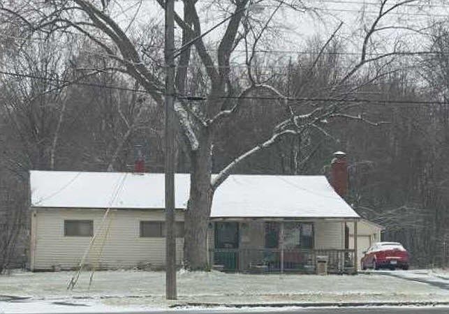 1st image of 446 Southward Dr