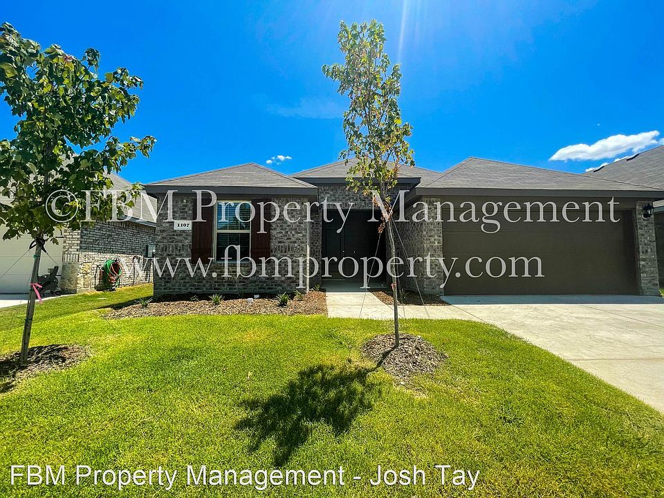 1st image of 1107 Knoll Dr