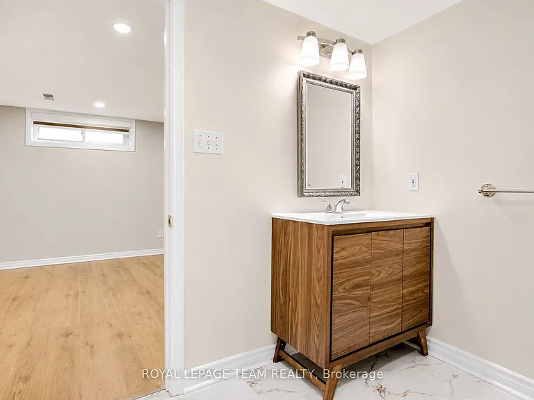 31 Pritchard Dr — Photo 18