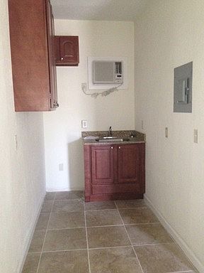 2nd image of 255 Walton Blvd APT 5