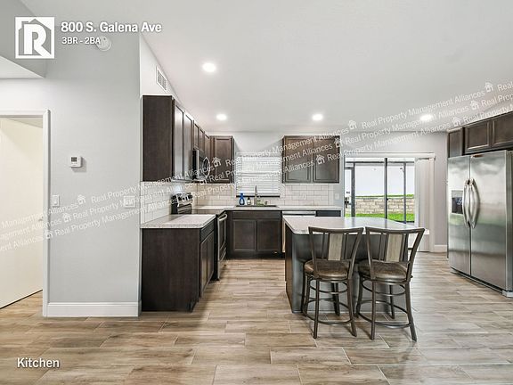 4th image of 800 S Galena Ave