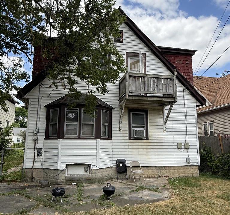 1st image of 3850 N 39th STREET