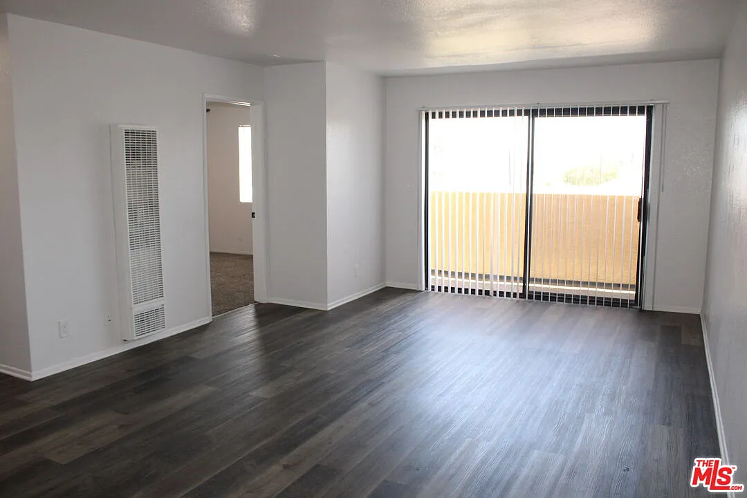 2 bed, 1.0 bath, 750 sqft, $2,400 — Photo 1