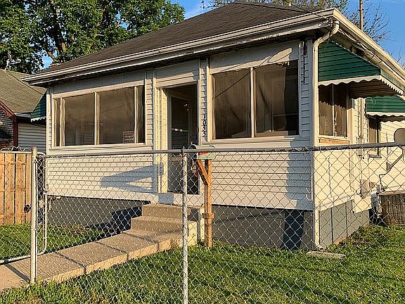 4th image of 1055 Steffen Ave