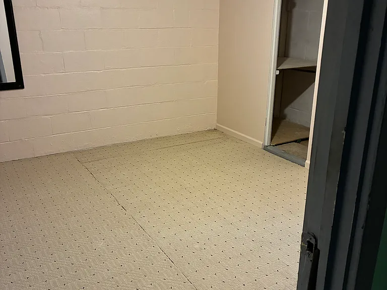 2138 Adams St — Photo 17