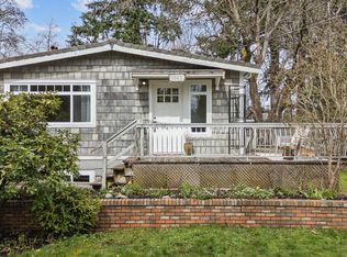 1043 2nd St, Courtenay, BC