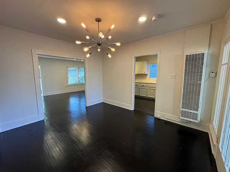 849 N West Knoll Dr — Photo 16