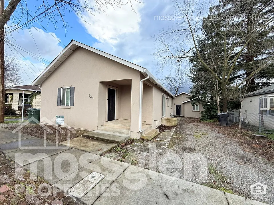 528 Alola St