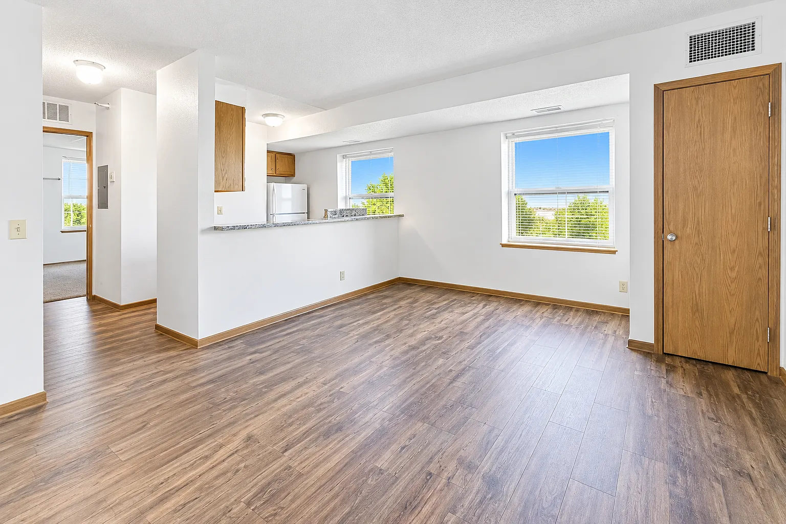 2 bed, $1,295 — Photo 3