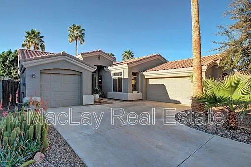 1573 W Morelos St Photo 1