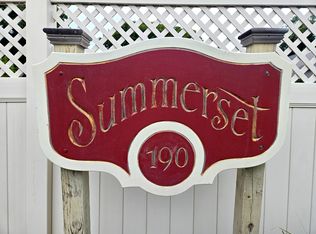 190 Route 6a APT 4B, Orleans, MA 02653