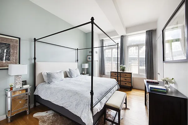 Sold by Stribling | media 4