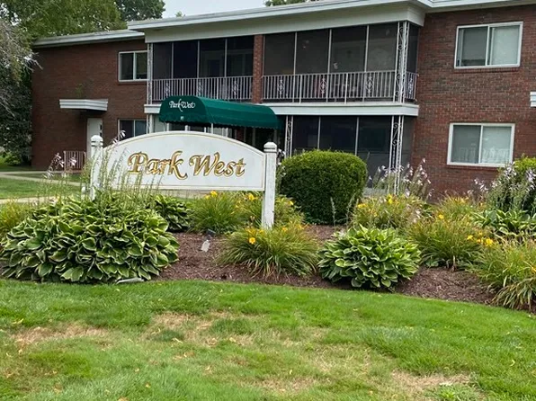 95 Park Ave APT 6, West Springfield, MA 01089