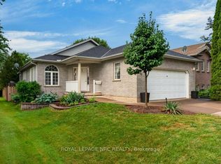 49 Balsam St, Welland, ON L3C7H2