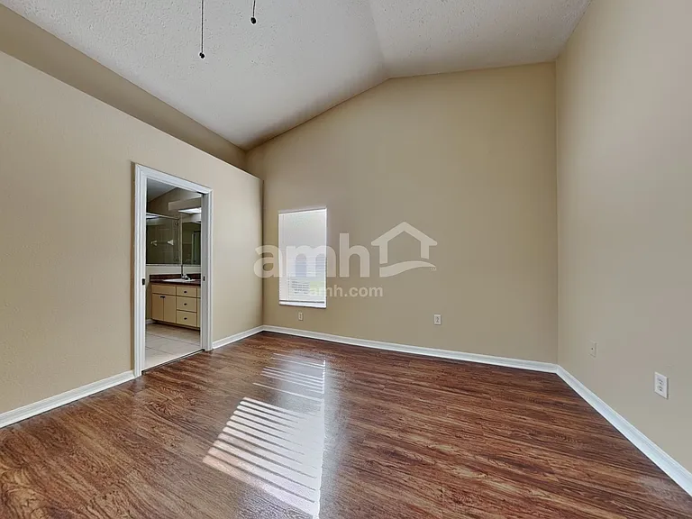 11706 Leda Ln — Photo 8