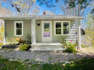 66 Long Hill Rd, Mahone Bay, NS B0J2E0