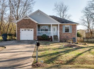 247 Valley Dr, Columbia, TN 38401