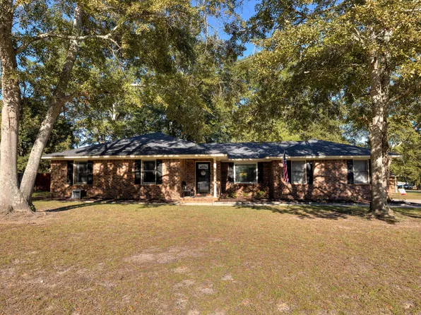 1235 Cottingham Dr, Sumter, SC 29154