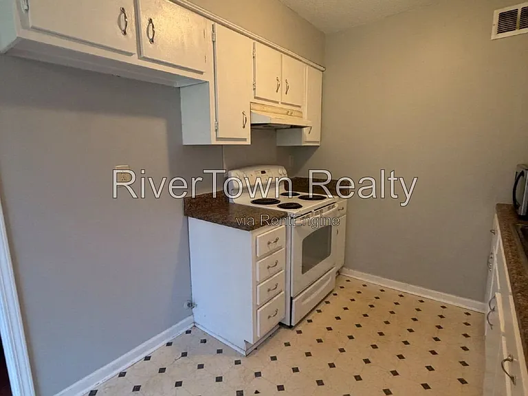 4280 Mikewood Dr — Photo 6